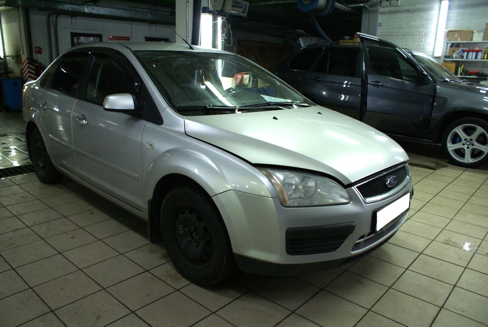 Форд Фокус в сервисе