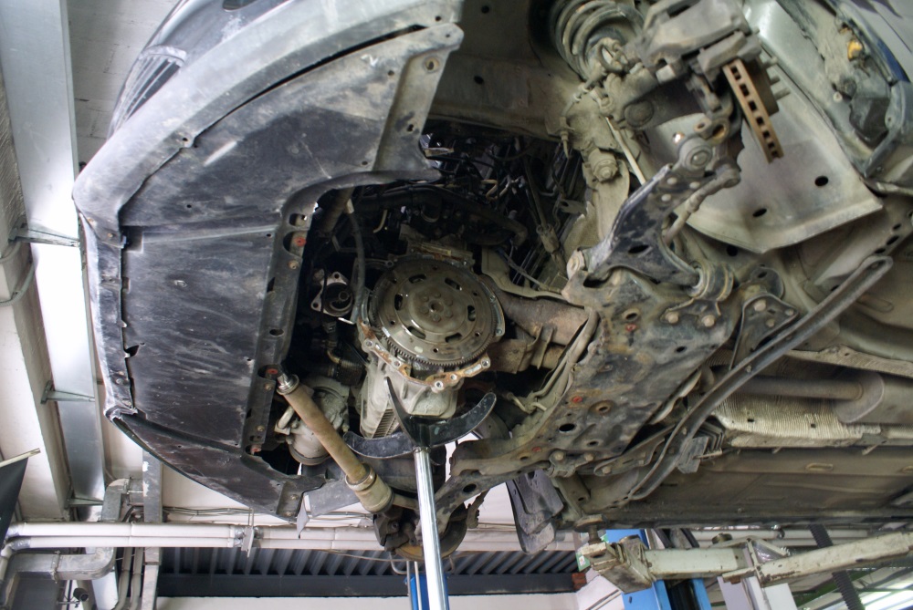 маховик на моторе Форд