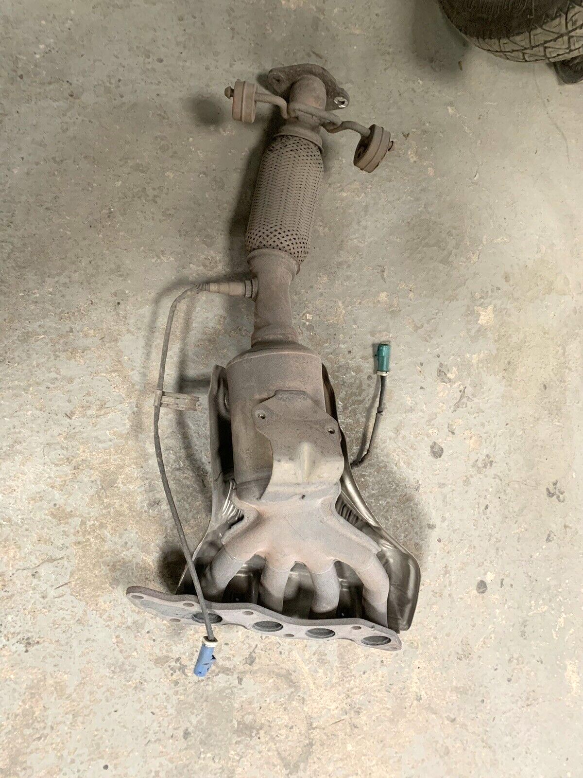 катализатор с выпускным коллектором