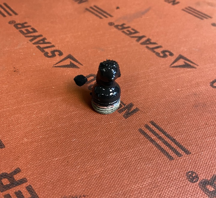 Сливная пробка раздаточной коробки