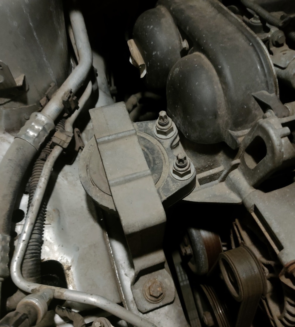 Замена опоры двигателя Форд