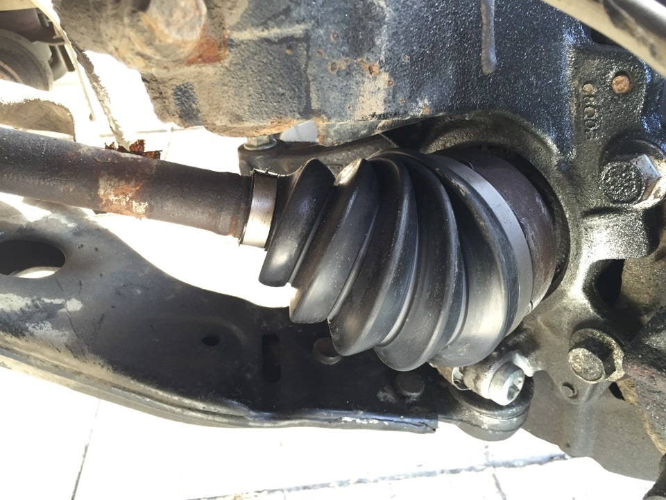 Замена пыльника ШРУС Форд