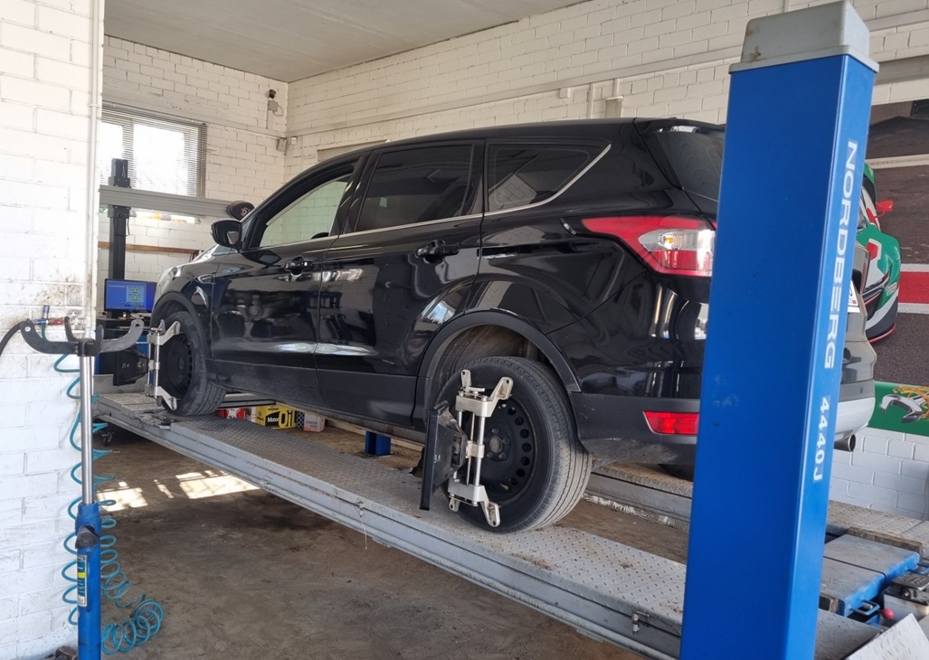 Проверка схода-развала Форд после замены рейки