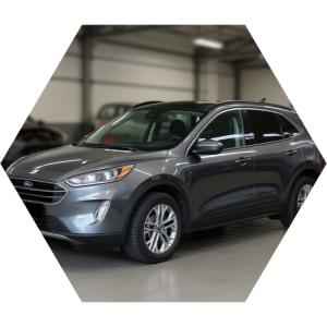 Форд Эскейп готовится к замене рычага в автотехцентре