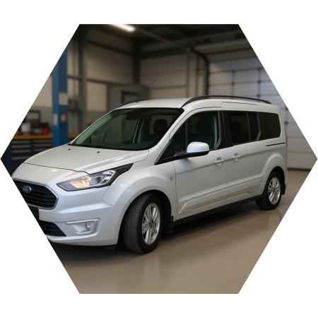 Форд Торнео Коннект после замены воздушного фильтра в автотехцентре