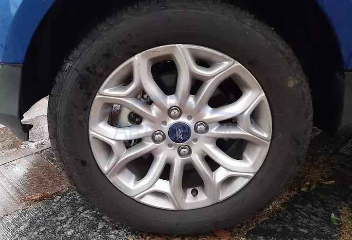 колесо на Форде