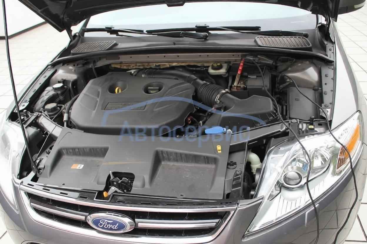 Форд Мондео в автосервисе