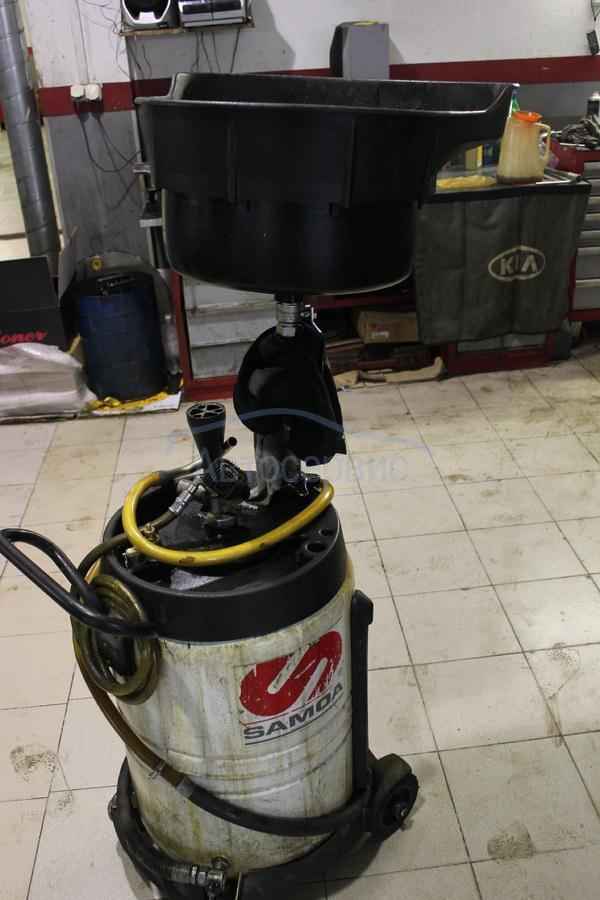 установка для слива моторного масла