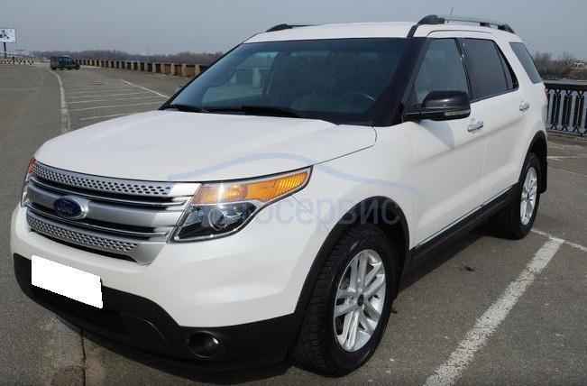 белый американский внедорожник