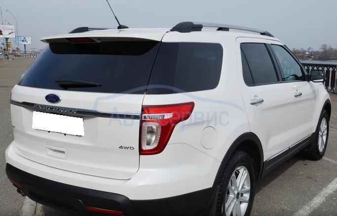 Эксплорер сзади