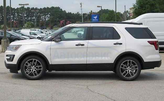 белый Эксплорер сбоку