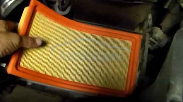 воздушный фильтр двигателя