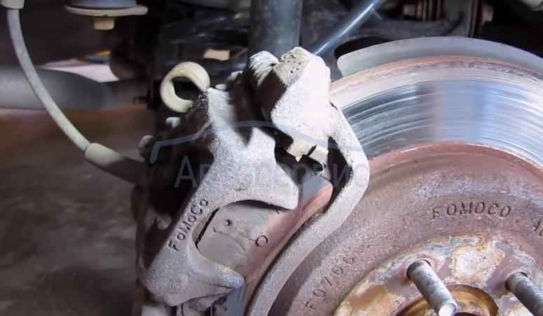 тормозной суппорт вблизи