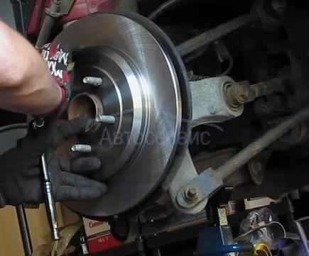 установка ступицы и тормозного диска